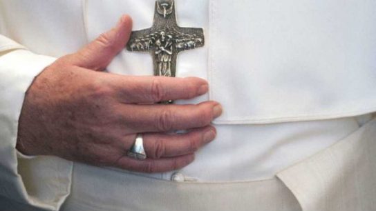 Francia: Más de 216.000 niños fueron abusados por la Iglesia Católica desde 1950