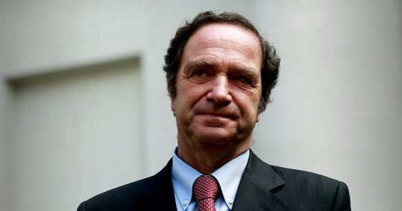 Ministro Hernán Larraín responde por su aparición en 'Colonia Dignidad'