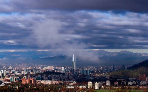 El tiempo en Santiago: ¿Lluvia en la capital?
