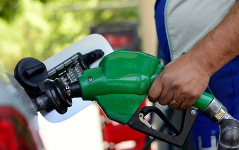 Enap anuncia nueva alza en el precio de las bencinas