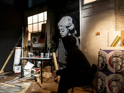 "The Art of Banksy": Gam traerá a Chile las obras del reconocido artista británico