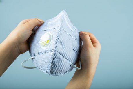 España eliminará la obligación de usar mascarilla al aire libre