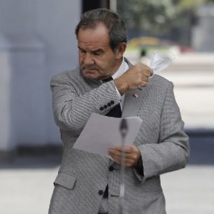 En medio de la crisis migratoria: Andrés Allamand renuncia al ministerio de Relaciones Exteriores