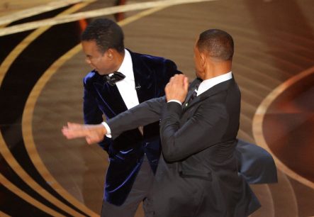 Por qué Will Smith le pegó a Chris Rock en plena ceremonia de los Oscars