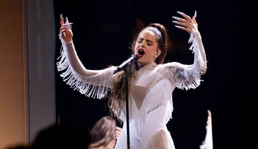 Rosalía anunció concierto en Chile para agosto: Revisa cuánto cuestan las entradas y cuándo ponen a la venta