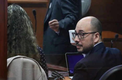 Nicolás López es declarado culpable por dos delitos de abuso sexual consumado