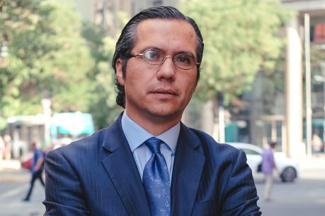 Abogado Tomás Jordán ante eventual triunfo del rechazo: "Convocar una nueva asamblea lo veo poco probable"