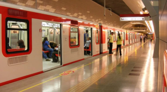 Metro reforzará sistema de transporte en nuevo aniversario del Estallido Social y servicio funcionará en horario habitual