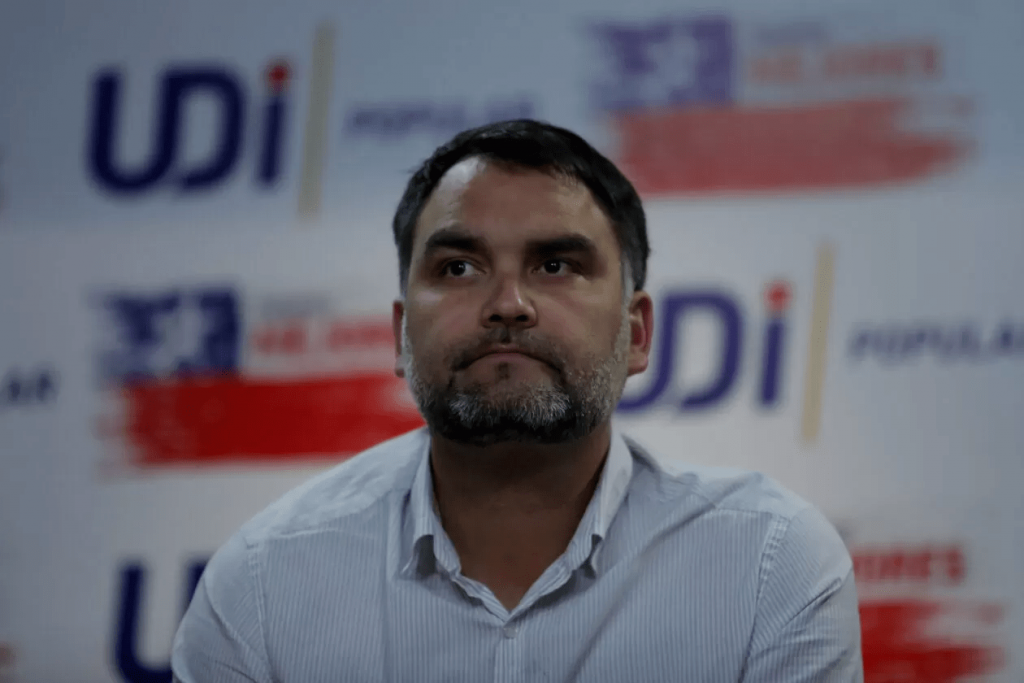 Javier Macaya por nuevo proceso constituyente ”La Constitución es