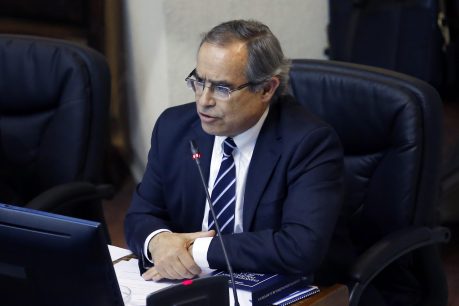 Senador Pugh: "Puede ser que terminemos igual que Argentina, sin Waiver y toda la gente tramitando VISA normal"