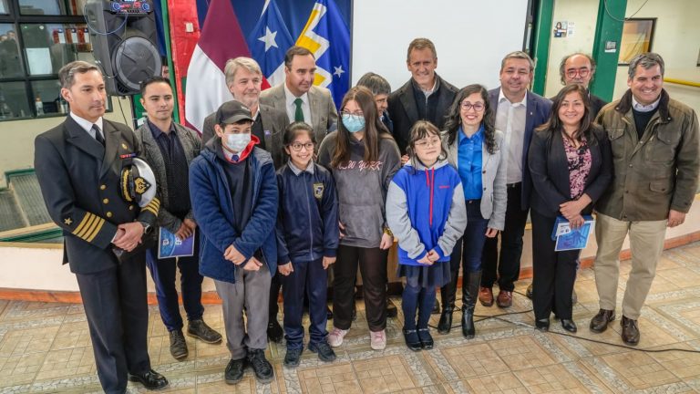 Puerto Williams se convierte en la ciudad  más austral del mundo con conexión a 5G