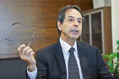 Christian Larraín, subsecretario de Previsión Social: "La iniciativa de 'autopréstamo' del gobierno es muy distinta a los retiros del 10%"