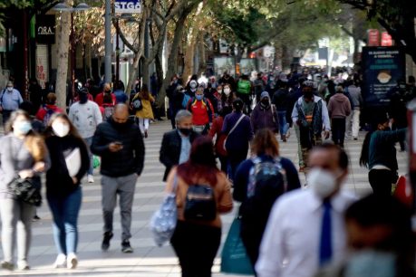 Informe COES muestra un importante deterioro en la confianza hacia las instituciones en la última década