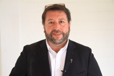 Capellán de Techo-Chile sobre los damnificados por incendios: "Queremos apoyar a 100 familias que quedan fuera de la solución del Estado"