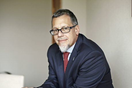 Senador Lagos Weber emplaza a la oposición sobre los retiros de pensiones: "Que no se haga la tentación de devolver la mano"