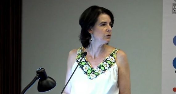 Verónica Undurraga, presidenta de Comisión Experta: "En Chile falta una metodología del diálogo"