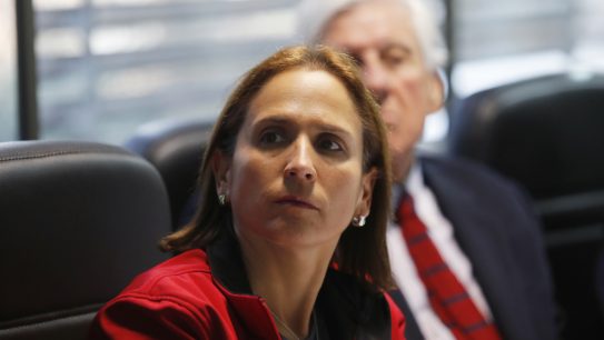 Carolina Leitao, alcaldesa de Peñalolén: “La demolición de casas no es suficiente para eliminar un delito que es mucho más profundo”