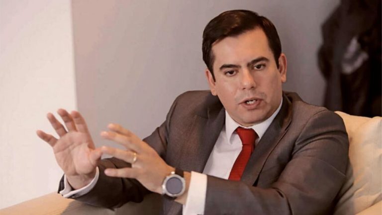 Patricio Fernández, exsuperintendente de Salud: "La reforma en el sistema de Salud no va a arreglar nada"