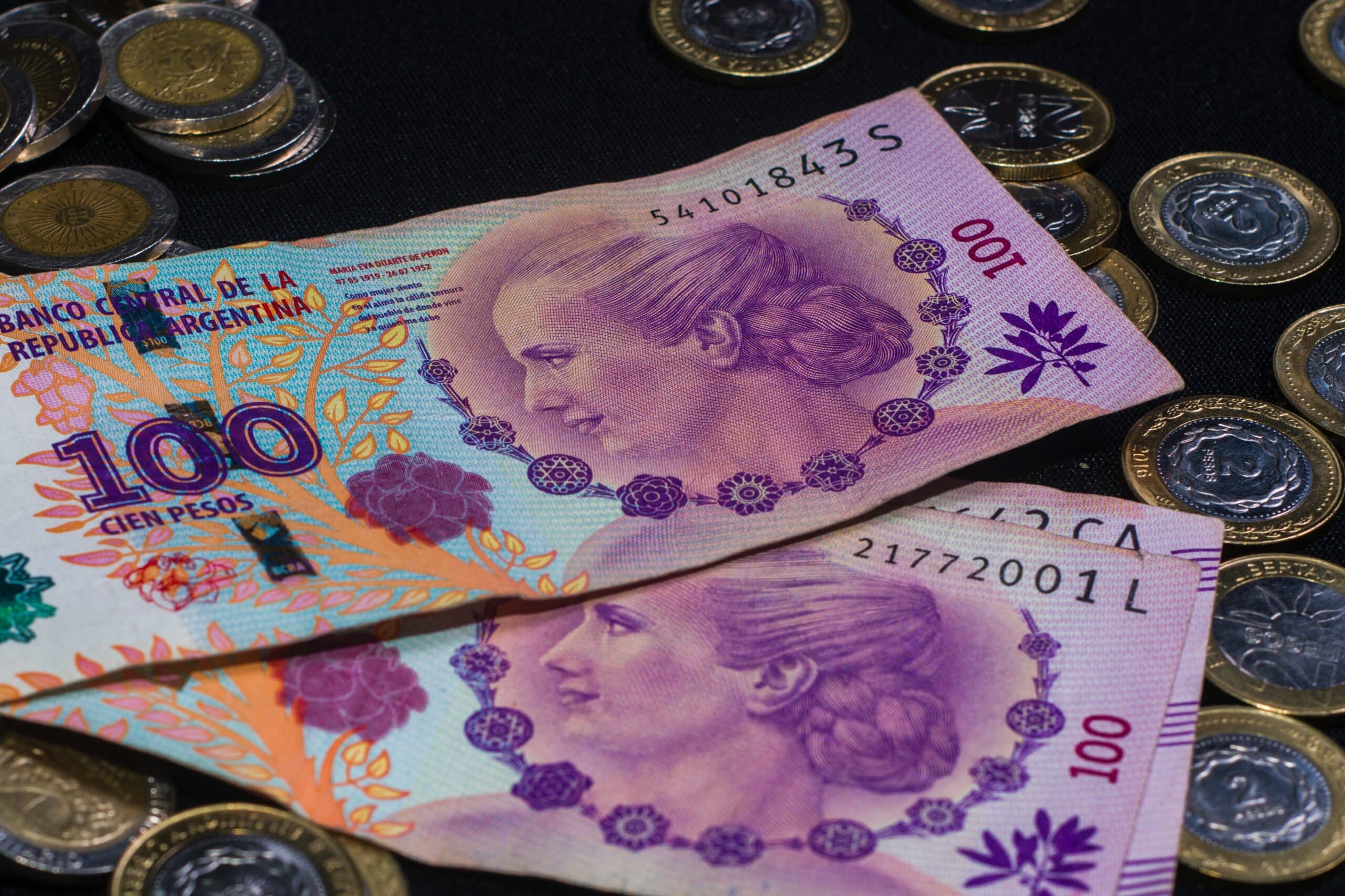 Peso Argentino: Qué pasó con la moneda trasandina y por qué preocupa a los  mercados