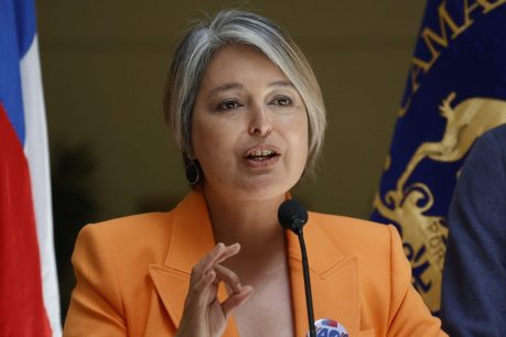 Maurico Morales y dichos de Jeannette Jara sobre Cuba: "En 2025, la candidata presidencial del PC defiende lo indefendible"