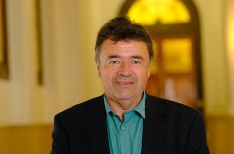 Esteban Valenzuela, ministro de Agricultura: "El sistema de puentes estructurales del país pasó la prueba con un 6"