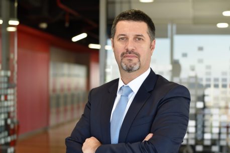 Claudio Soto, economista jefe de Santander: "Chile sigue siendo una economía atractiva para invertir"