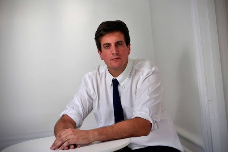 Diego Schalper: "El ministro Ávila no está en condiciones para poder conducir el Ministerio de Educación"