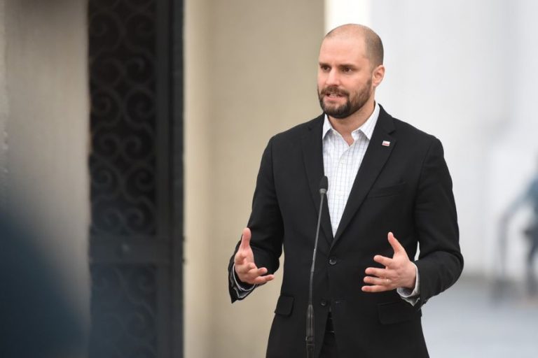 Jaime Bellolio sobre las futuras Reformas: "En esto la pelota la tiene el gobierno y tiene que ceder"