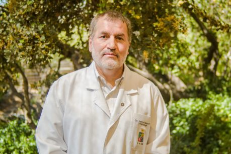 Patricio Meza, presidente del Colmed: "En la práctica están utilizadas el 100% de las camas"