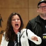 Fran Drescher: El apasionado discurso de la protagonista de 'The Nanny' para dar inicio a la huelga de actores de Hollywood