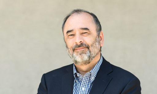 Eugenio Guzmán advierte escenario “volátil” y llama a “ser cautos” para definir candidatos presidenciales