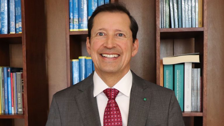 Iván Suazo: "Los chilenos tienen una confusión sobre qué es la inteligencia artificial"