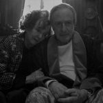 Jaime Vadell y Gloria Münchmeyer contaron que tuvieron que "desligarse un poco" de la importancia histórica de sus personajes para hacer 'El Conde'