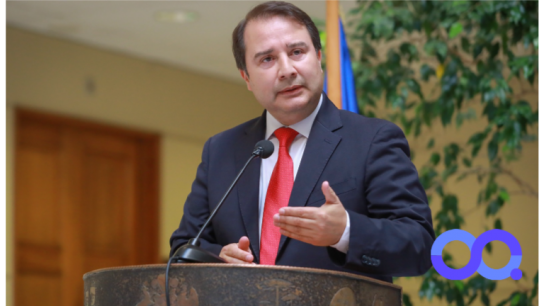 Diputado Sauerbaum por presupuesto: "El gobierno está jugando con fuego, Chile está cerca de llegar al límite de endeudamiento"