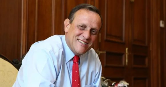 Rector de la PUC: "La confianza de la universidad con Sinovac se mantiene inalterable”