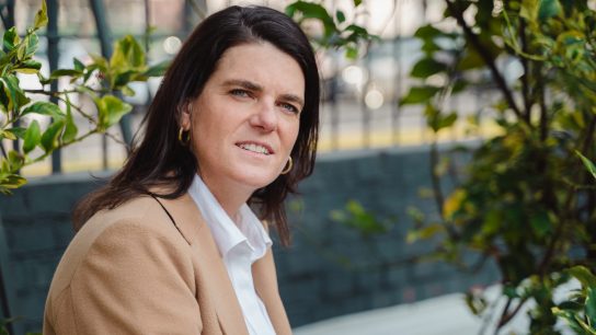 Bettina Horst de la Comisión Experta advierte que "mientras no salga una Constitución que se parezca a la Convención no van a descansar hasta lograrlo"