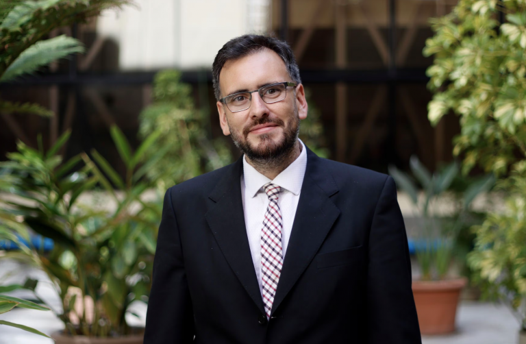 Diputado De Rementería: "Tuvimos romantizada la migración, pero ahora nos damos cuenta de que debe ser ordenada y responsable"