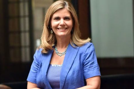 Doctora Sofía Salas explica la diferencia entre sedación paliativa y eutanasia