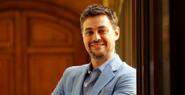 Daniel Manouchehri (PS) aclaró que Escalona "no se ha referido jamás al ministro Montes" y reafirmó el apoyo del partido