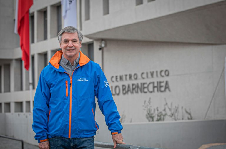 Alcalde de Lo Barnechea por situación de seguridad: "Me siento bastante solo. Tenemos la mitad de los Carabineros que teníamos antes"