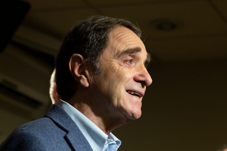 Exministro Larraín tras muerte del expresidente Piñera: "En materia de DD.HH tenía absoluta tranquilidad. Trabajaba con la conciencia de haber obrado bien"