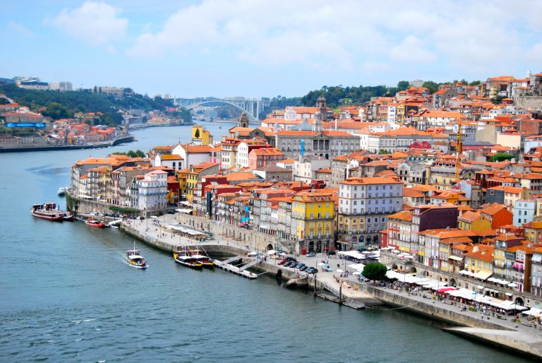 Oporto: la ciudad de las cerámicas y el encanto portugues