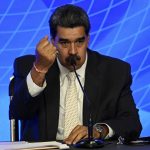 Cadem: 65% apoya que el Presidente Boric se reuna con Nicolás Maduro por crisis de seguridad