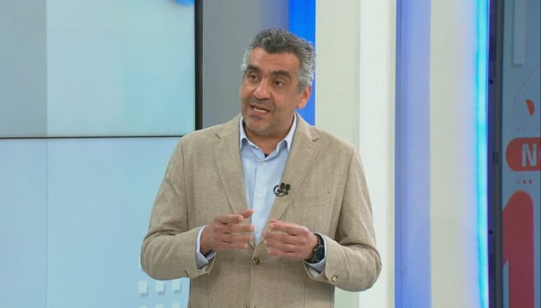 Alfonso Molina, presidente de AGEBLA, por comercio ambulante en Lastarria: "Las medidas que se han tomado han sido bastante deficientes"