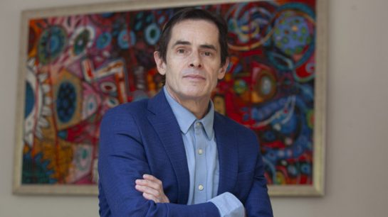 Cristián Valdivieso, director de Criteria: “La desconfianza en el sistema político, junto con la crisis de seguridad, hacen del país un caldo atractivo para voces populistas”