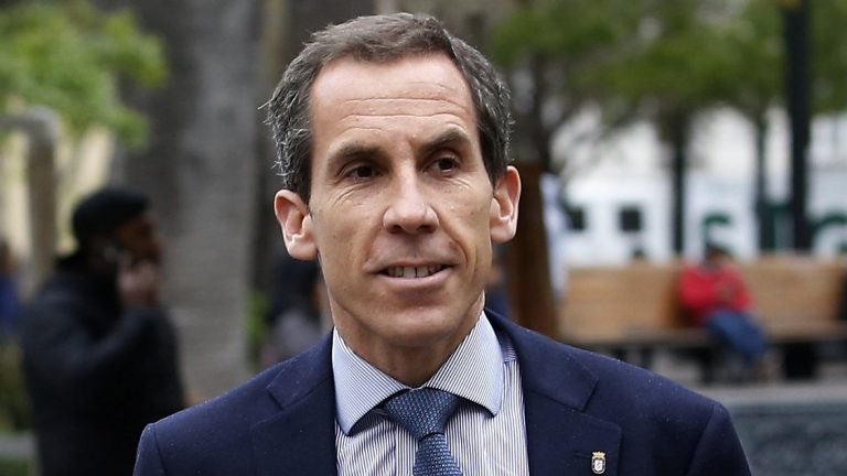 Felipe Alessandri (RN) respalda a Evelyn Matthei como candidata presidencial: "Estoy en sintonía con Evelyn y vamos a ir para adelante con ella"