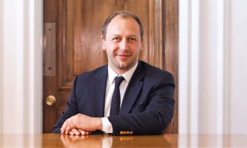 Exsubsecretario de Hacienda, Alejandro Weber por CAE: "El Gobierno está luchando contra una sombra que no existe, que es su promesa de campaña"