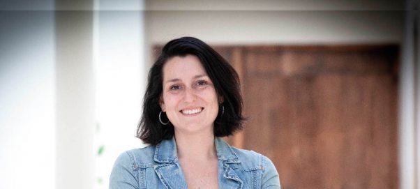 Mujer Impacta: Rebeca Molina y Presente, la fundación que ha rescatado a más de 18.000 estudiantes del ausentismo escolar