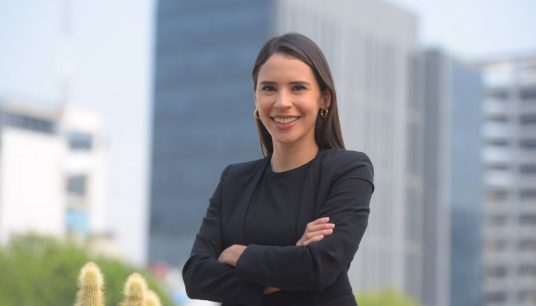 Priscila Robledo, economista jefe en Fintual: "Va quedando cada vez más claro que las proyecciones de inicio de año fueron muy optimistas"