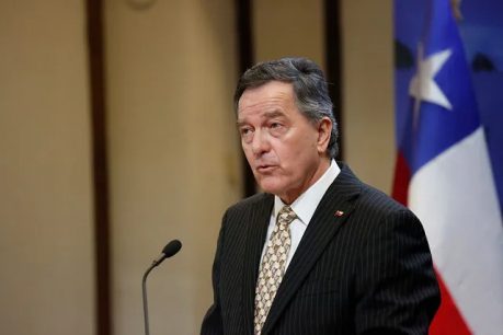 Excanciller Ampuero: "No corresponde que el presidente Boric, desde la comodidad de La Moneda, se refiera a Juan Guaidó en el sentido que lo hizo"